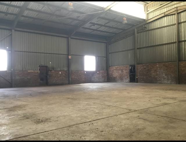 510M² WAREHOUSE TO LET IN WADEVILLE